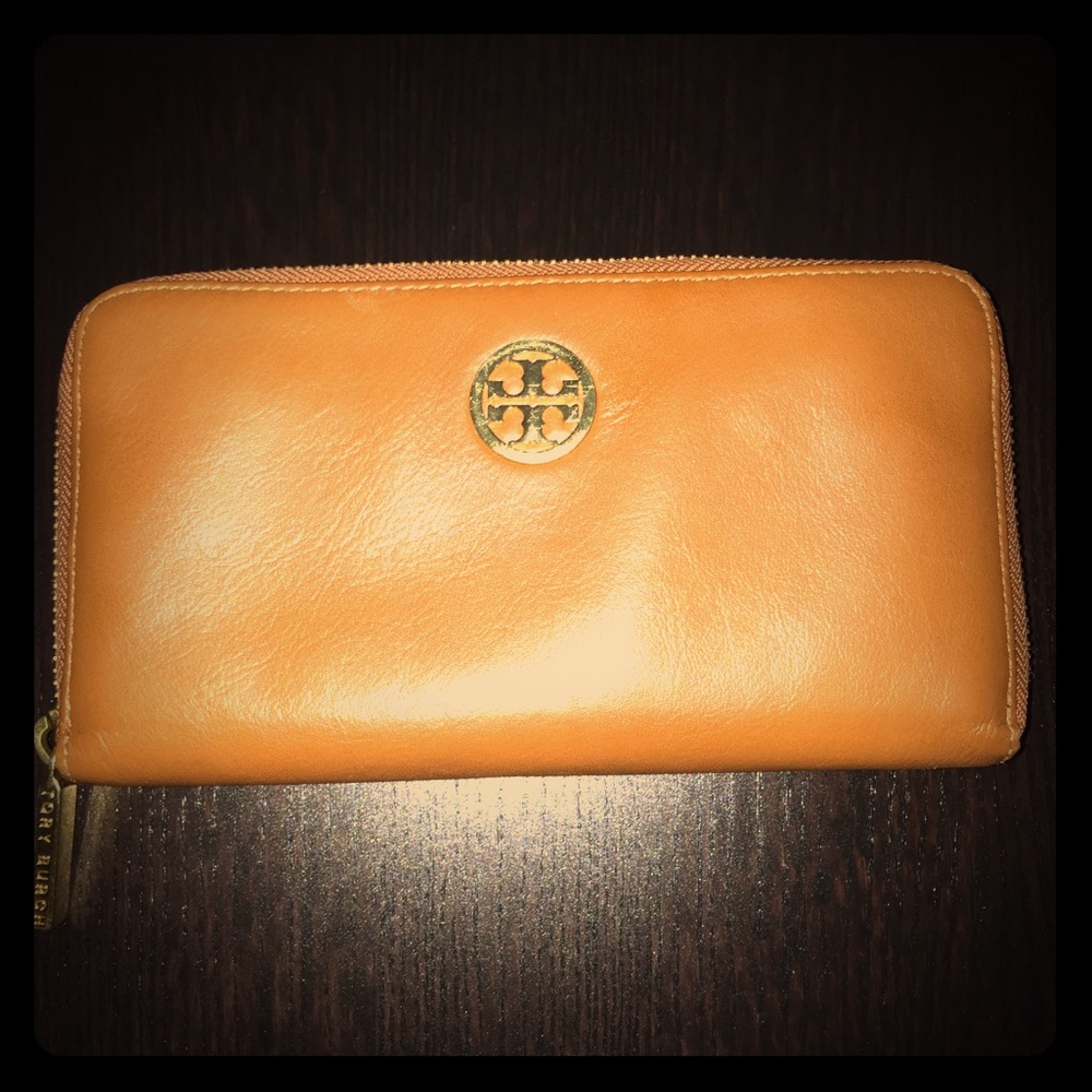 Authentic Tory Burch Wallet